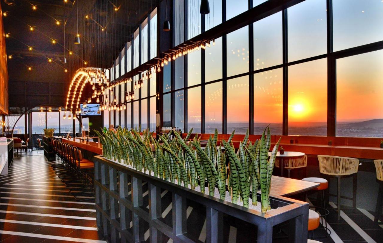 Courtyard Hotel Waterfall City Midrand Extérieur photo