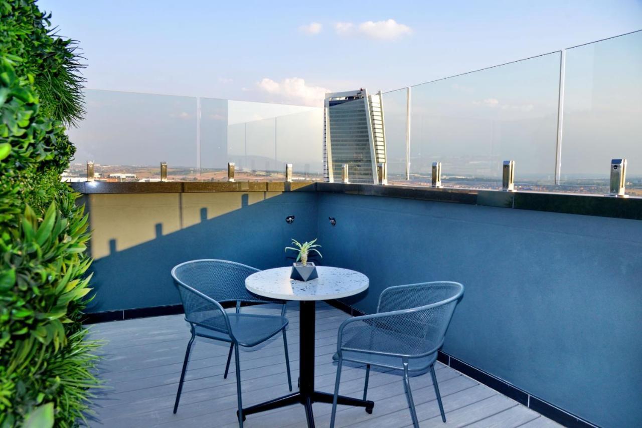 Courtyard Hotel Waterfall City Midrand Extérieur photo