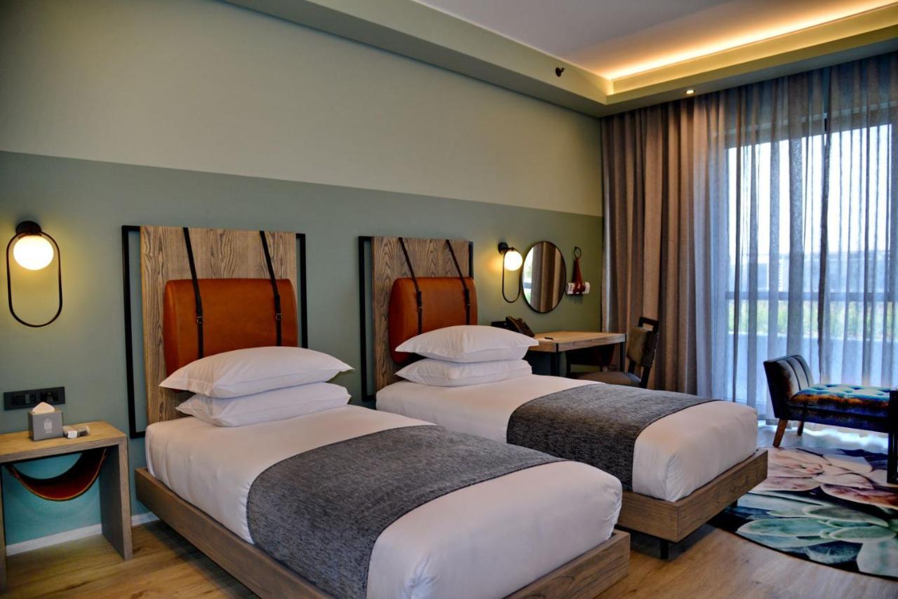 Courtyard Hotel Waterfall City Midrand Extérieur photo