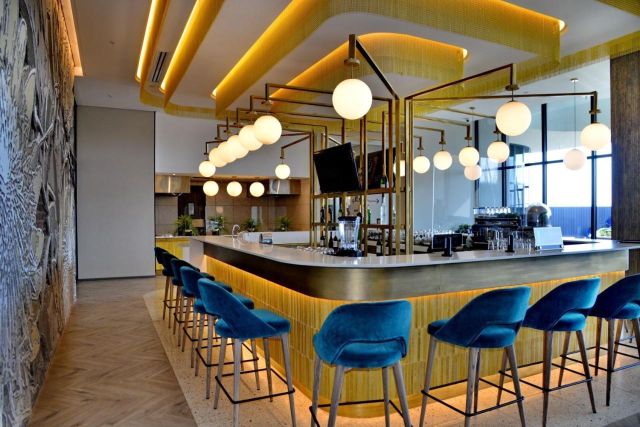 Courtyard Hotel Waterfall City Midrand Extérieur photo